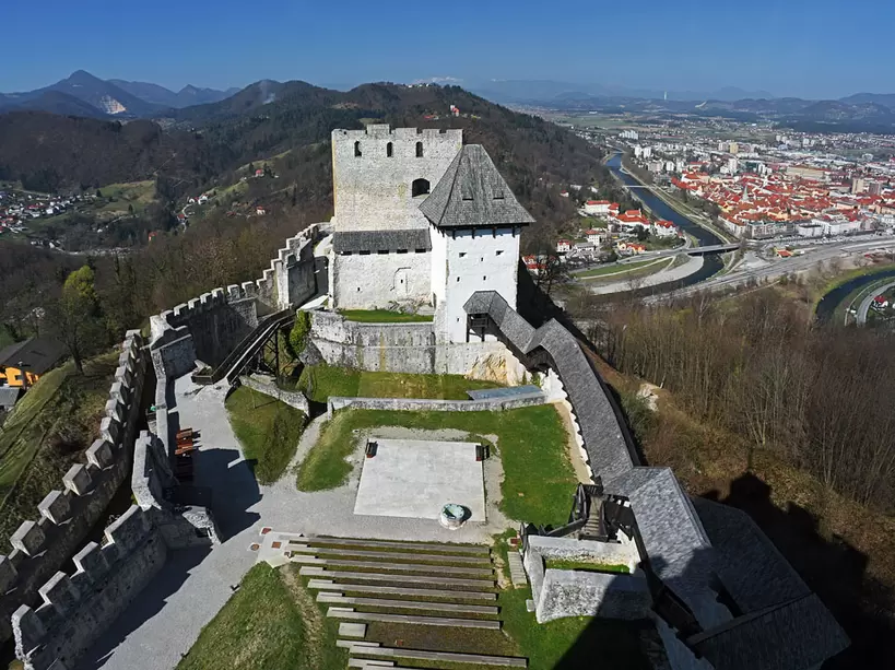 Celje_Castle_panorama.jpg