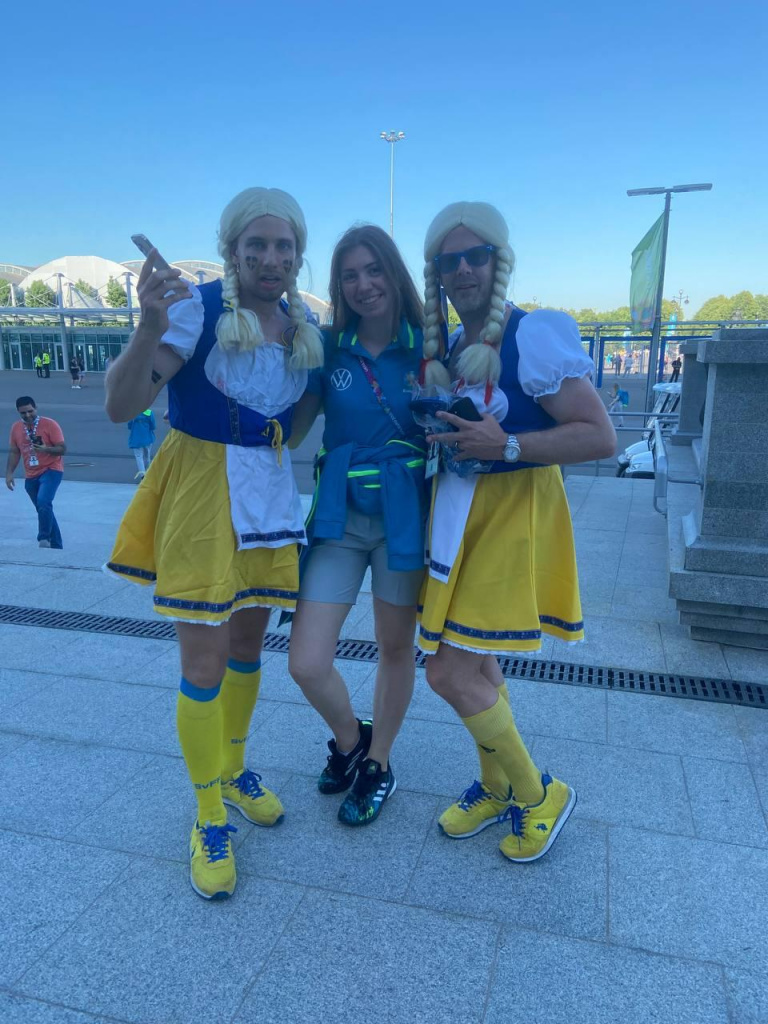Шведские болельщики Евро-2020