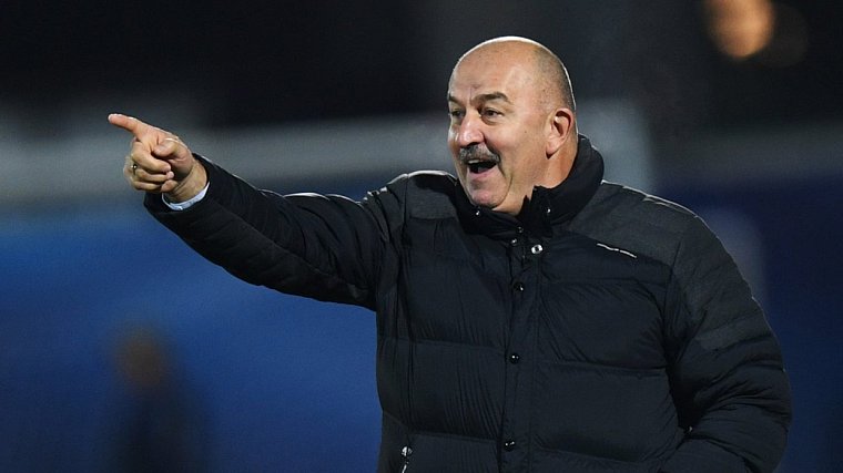 Деменко назвал команды, от которых ждет предложения Черчесов - фото